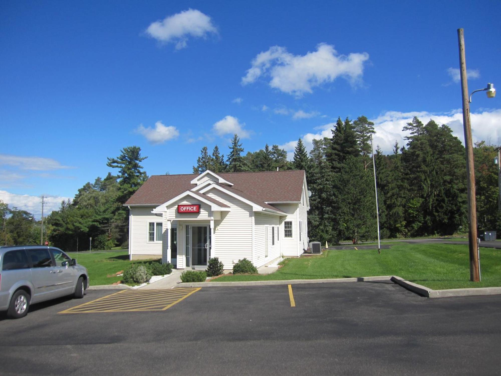 إيثاكا The Springwater Inn المظهر الخارجي الصورة