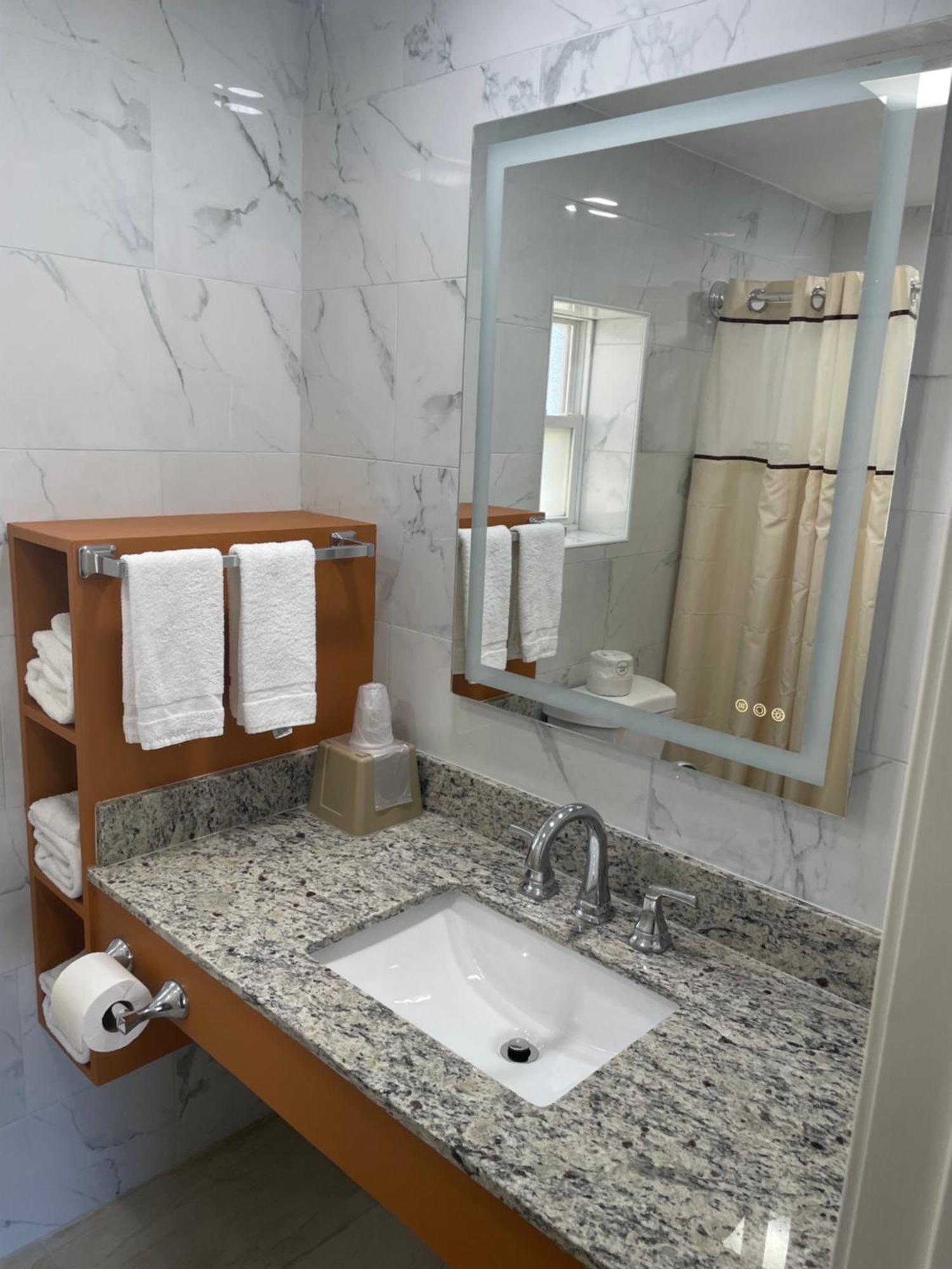 إيثاكا The Springwater Inn المظهر الخارجي الصورة