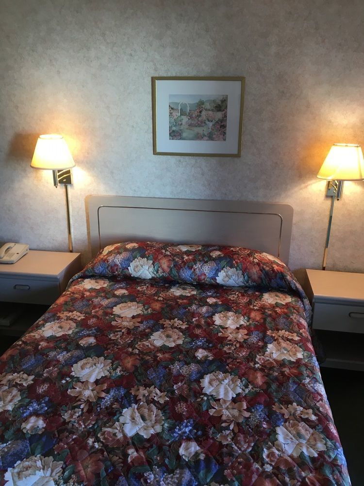 إيثاكا The Springwater Inn المظهر الخارجي الصورة