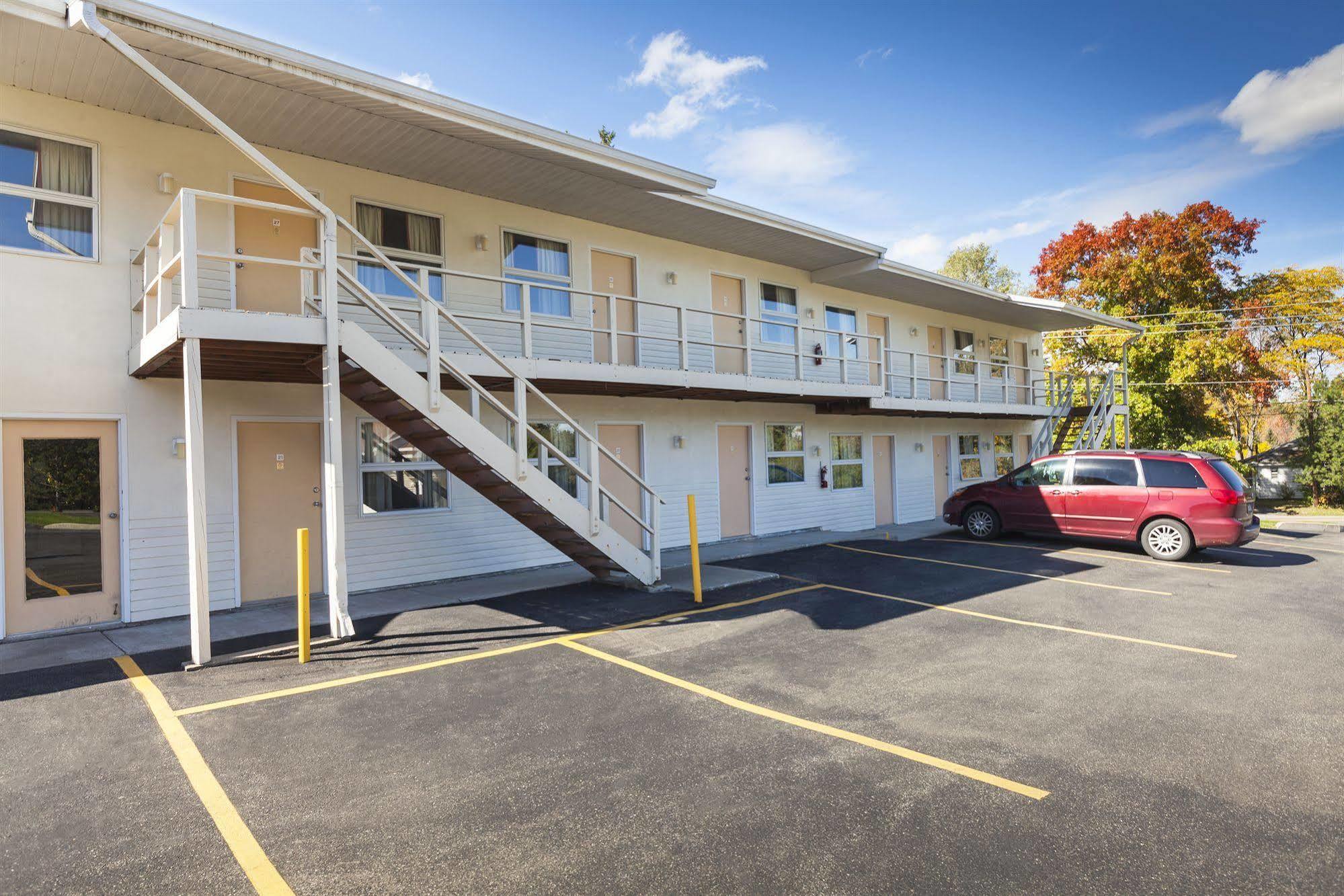 إيثاكا The Springwater Inn المظهر الخارجي الصورة