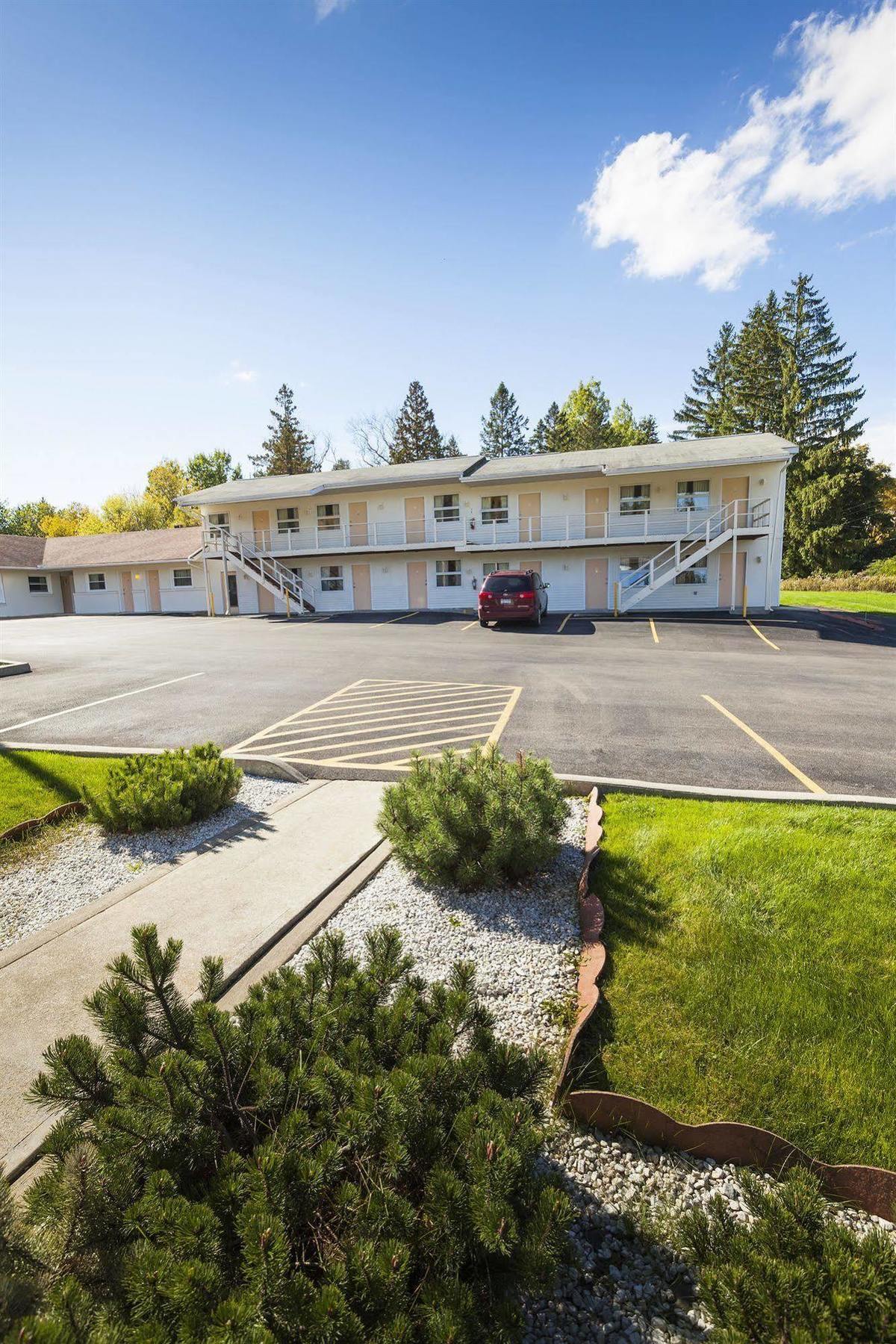 إيثاكا The Springwater Inn المظهر الخارجي الصورة