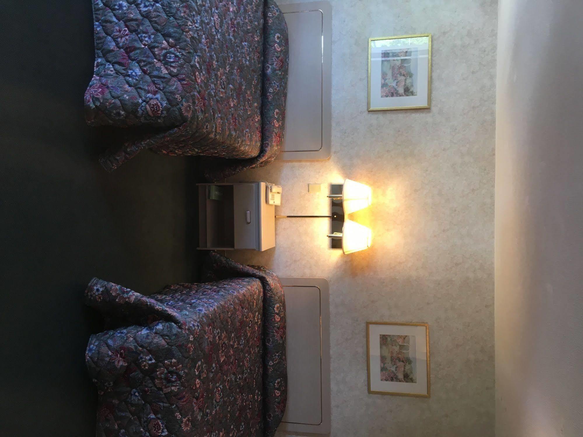 إيثاكا The Springwater Inn المظهر الخارجي الصورة