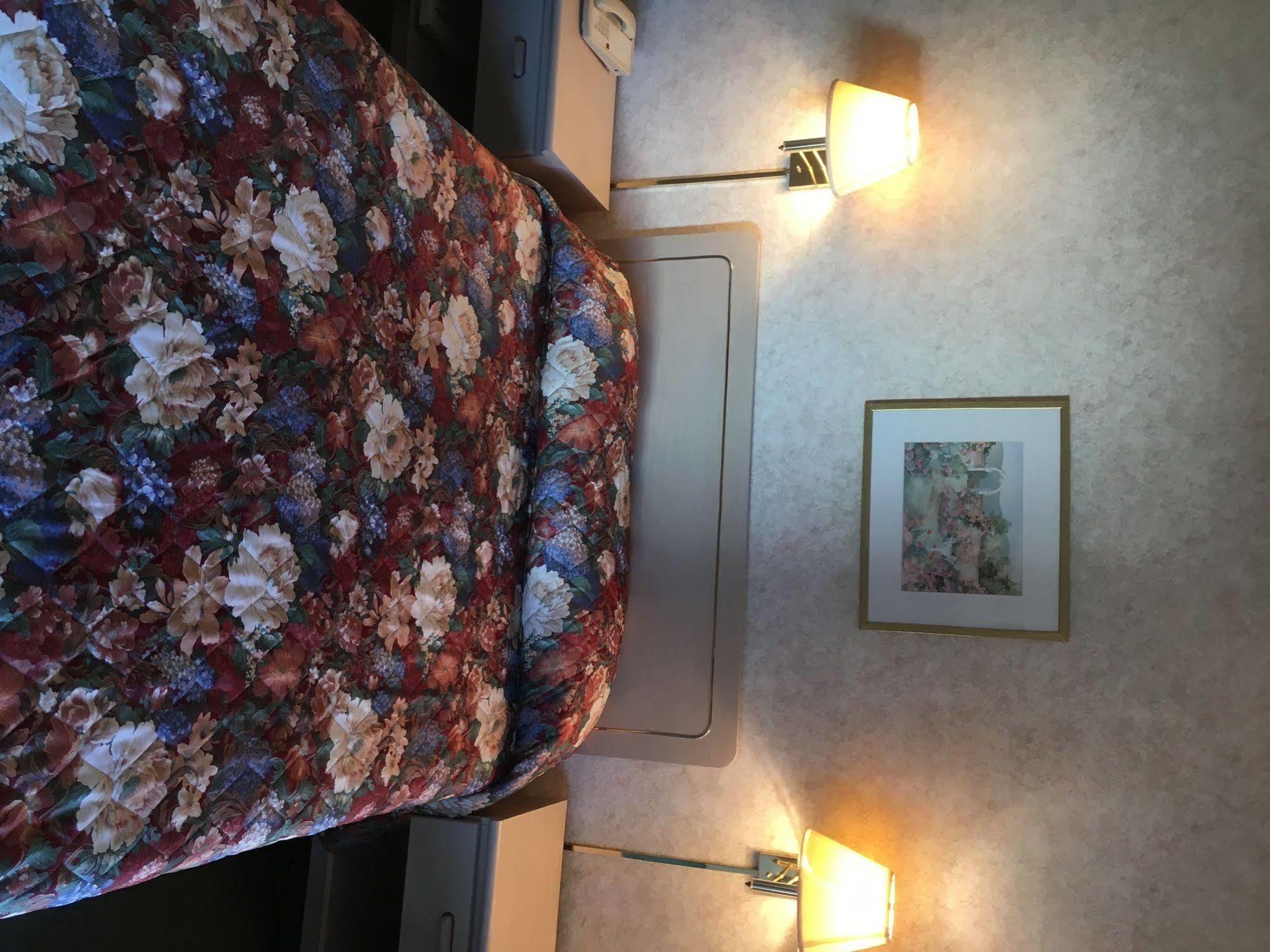 إيثاكا The Springwater Inn المظهر الخارجي الصورة